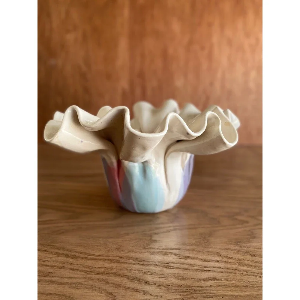 Vintage 1987 Studio Pottery Handkerchief Ruffle Vase Pastel Pink Blue Signed‎